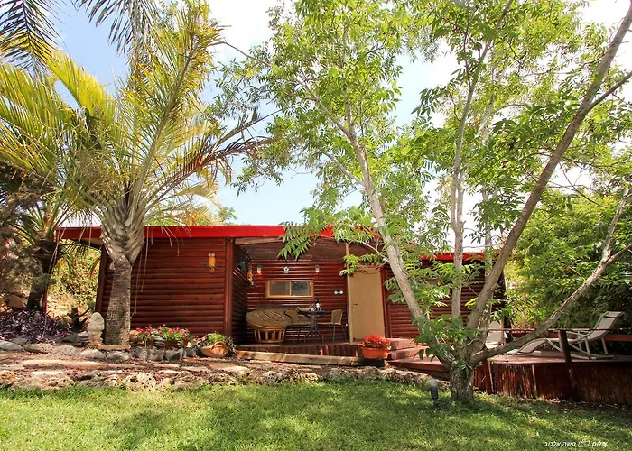 Under The Walnut Tree Shade Lodge