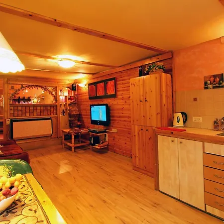 Under The Walnut Tree Shade Lodge Adi Room photo